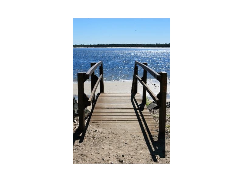 24 Louise Drive, Burrum Heads QLD 4659