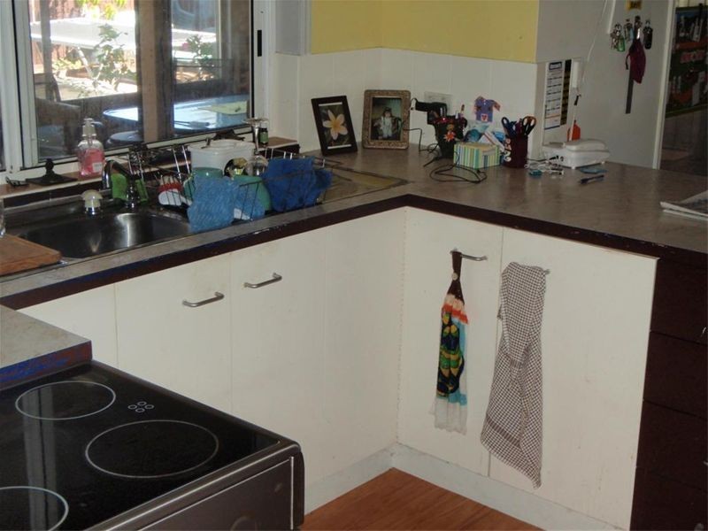 27 Kuruman Street, Scarness QLD 4655