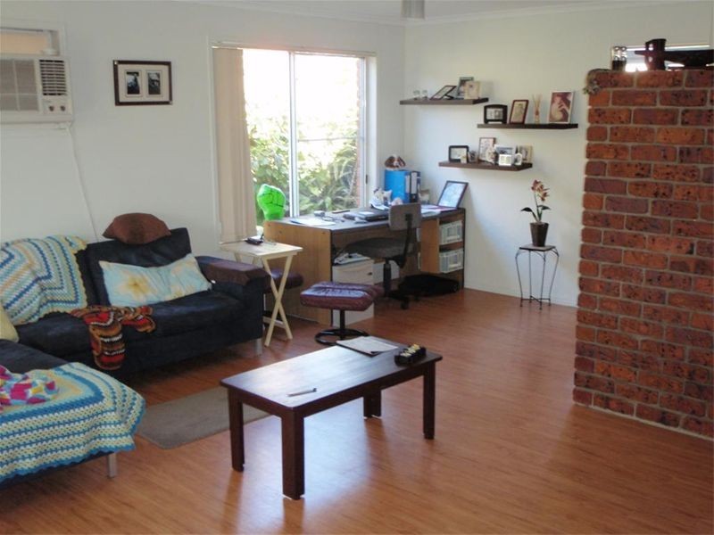 27 Kuruman Street, Scarness QLD 4655