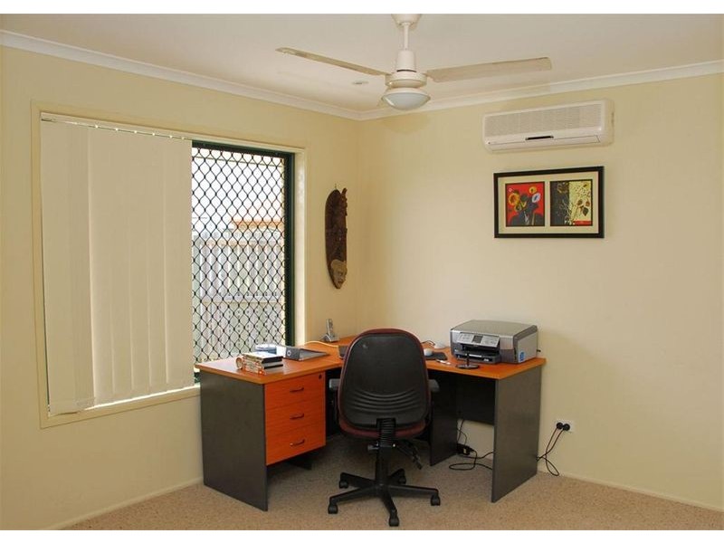 10 Chanak Close, Point Vernon QLD 4655