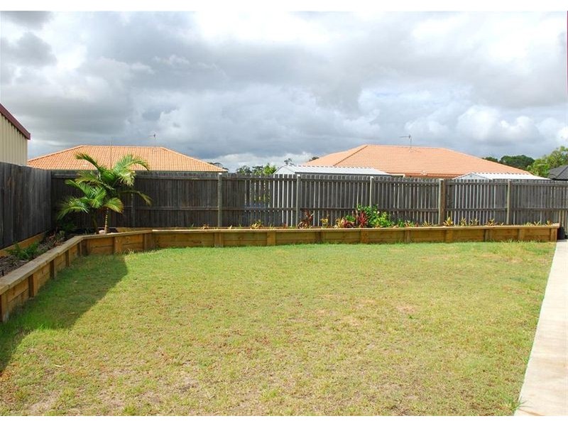 10 Chanak Close, Point Vernon QLD 4655