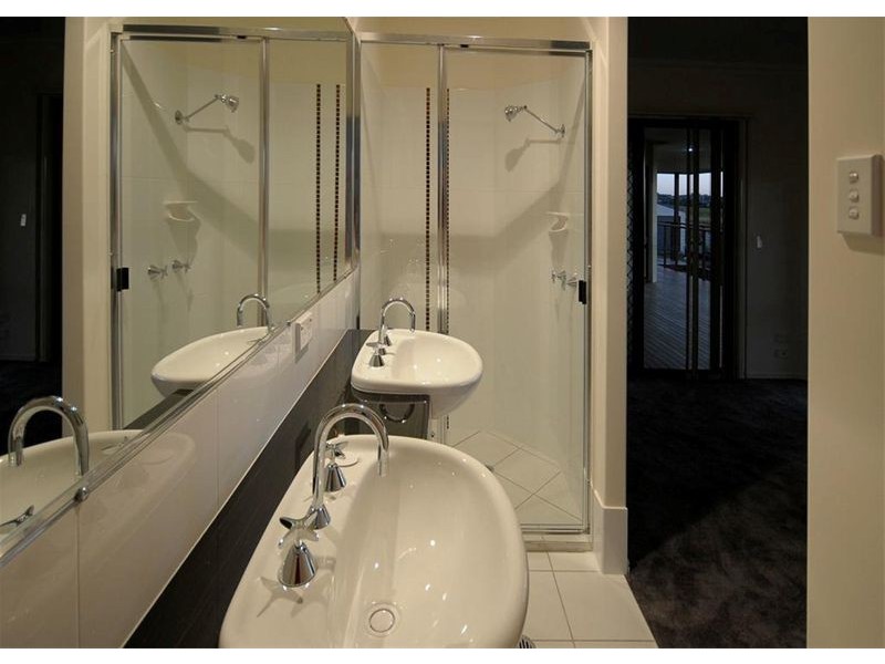 19 Davis Drive, Kawungan QLD 4655