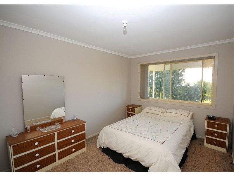 4 Zena Close, River Heads QLD 4655