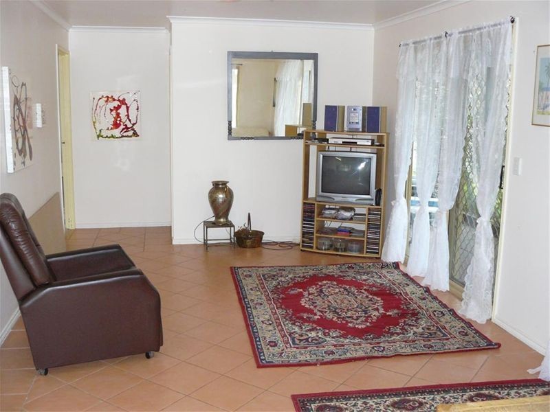 4 Cordelia Court, Urangan QLD 4655