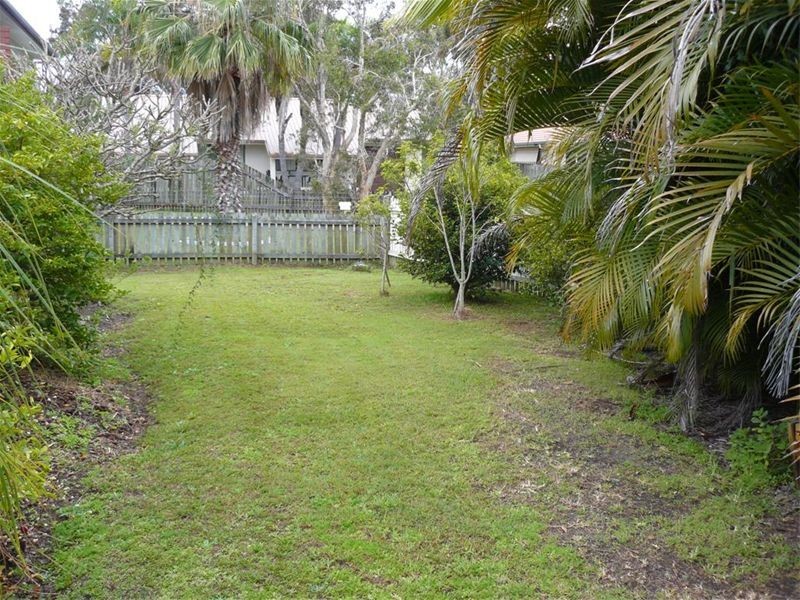 4 Cordelia Court, Urangan QLD 4655