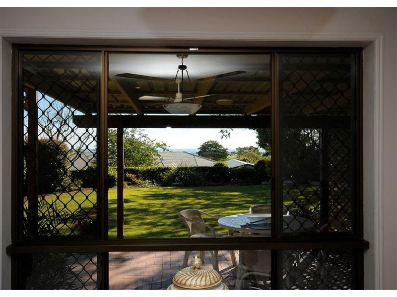 14 Balmoral Court, Urraween QLD 4655