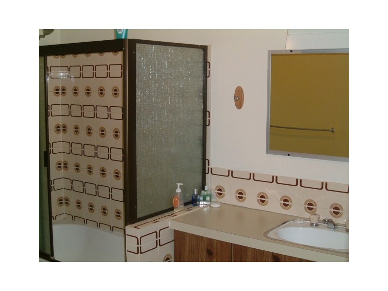 1/4 Frank Street, Scarness QLD 4655