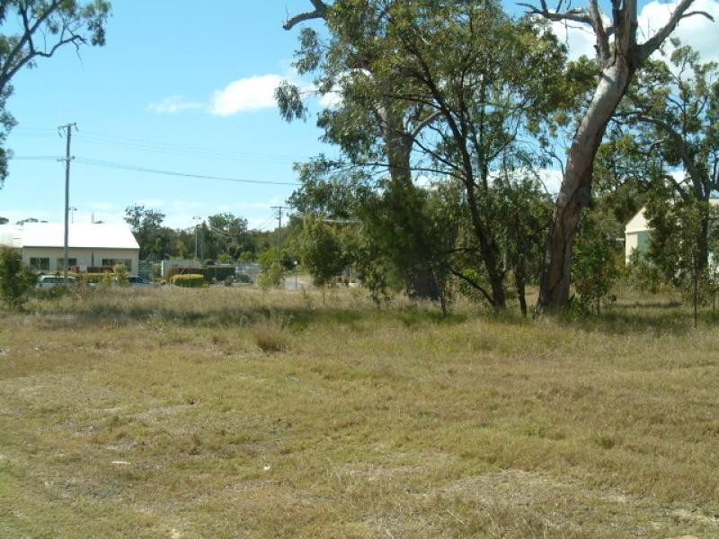 28 Ellengowan Street, Urangan QLD 4655