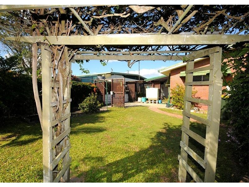 1/786 Boat Harbour Drive, Urangan QLD 4655