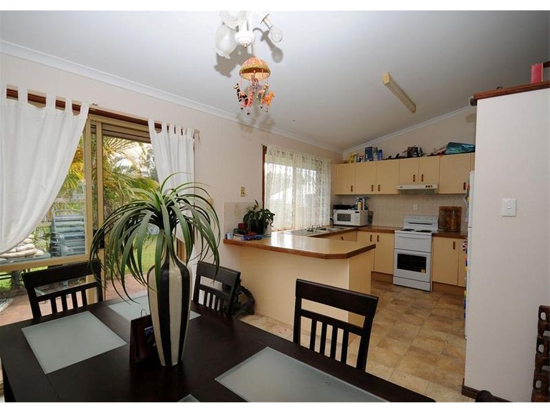 15 Wedge Street, Urraween QLD 4655