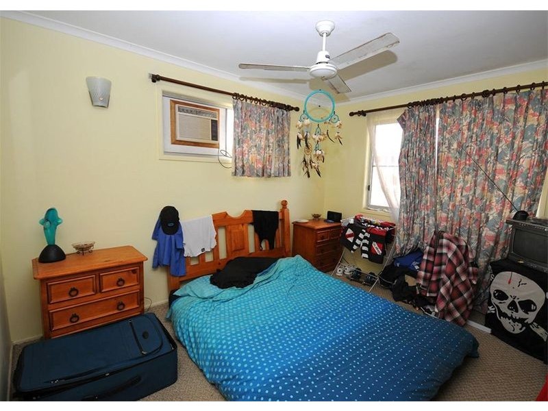 2 Eden Way, Point Vernon QLD 4655