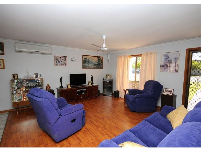37 Beach Road, Pialba QLD 4655