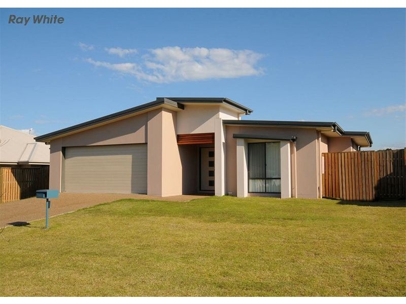 6 Bay Breeze Close, Wondunna QLD 4655