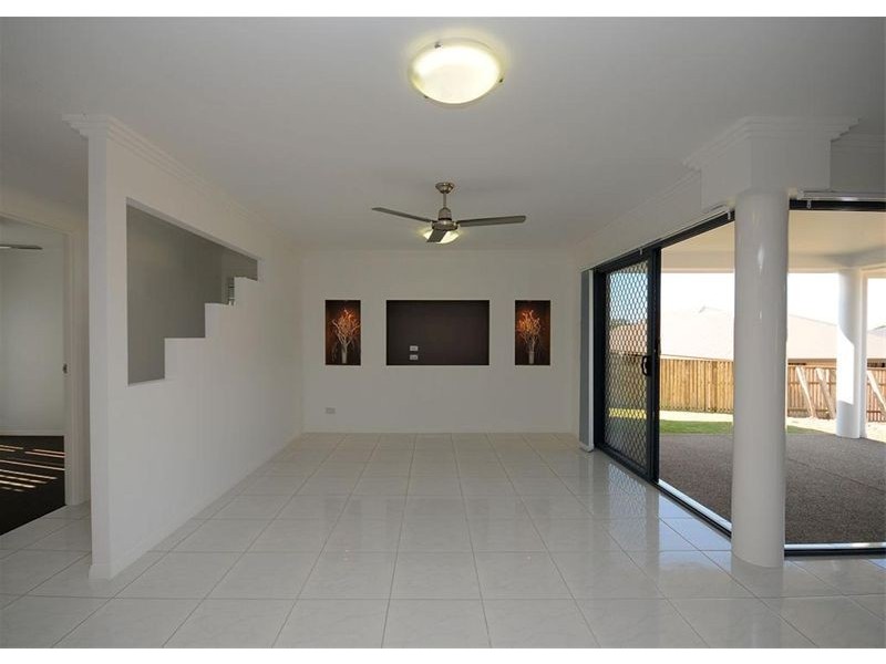 13 Parklink Avenue West, Wondunna QLD 4655