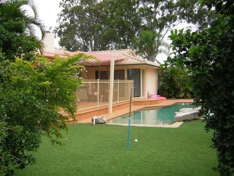 Point Vernon QLD 4655