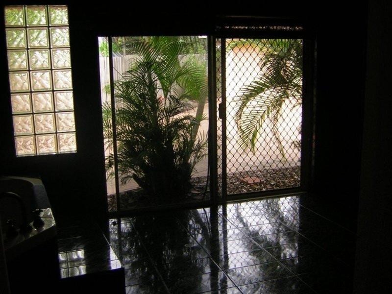 Point Vernon QLD 4655