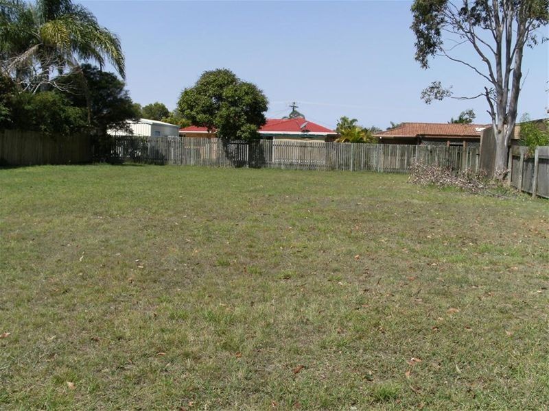 30 Paul Drive, Point Vernon QLD 4655