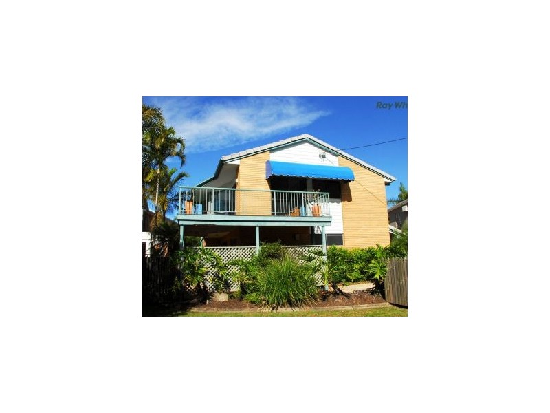 1/377 Esplanade, Torquay QLD 4655