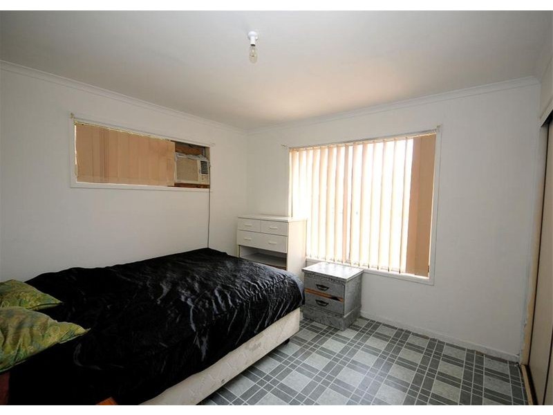 6 Howlett Street, Urangan QLD 4655