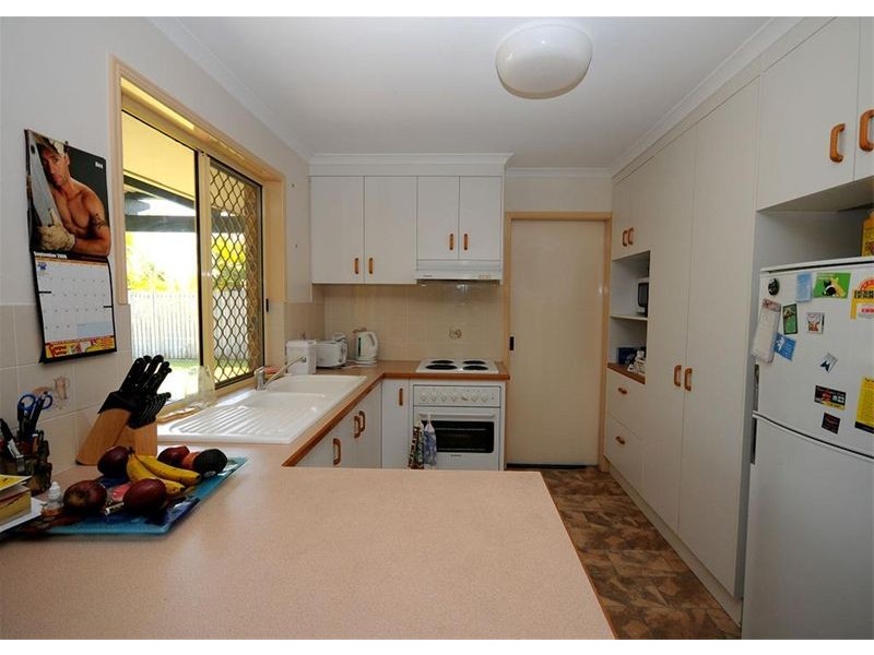 24 Bowerbird Avenue, Eli Waters QLD 4655