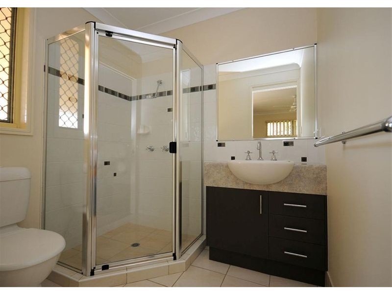 54 Heather Way, Urraween QLD 4655