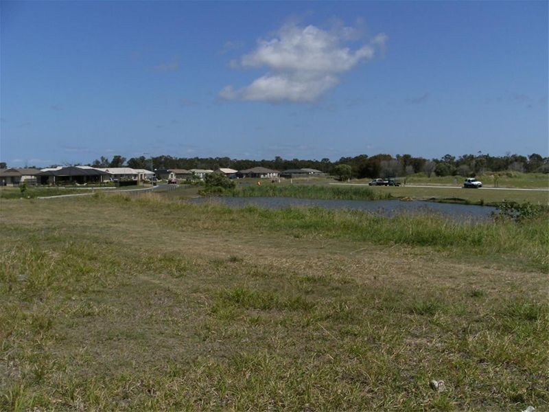 28 Anchorage Circuit, Point Vernon QLD 4655