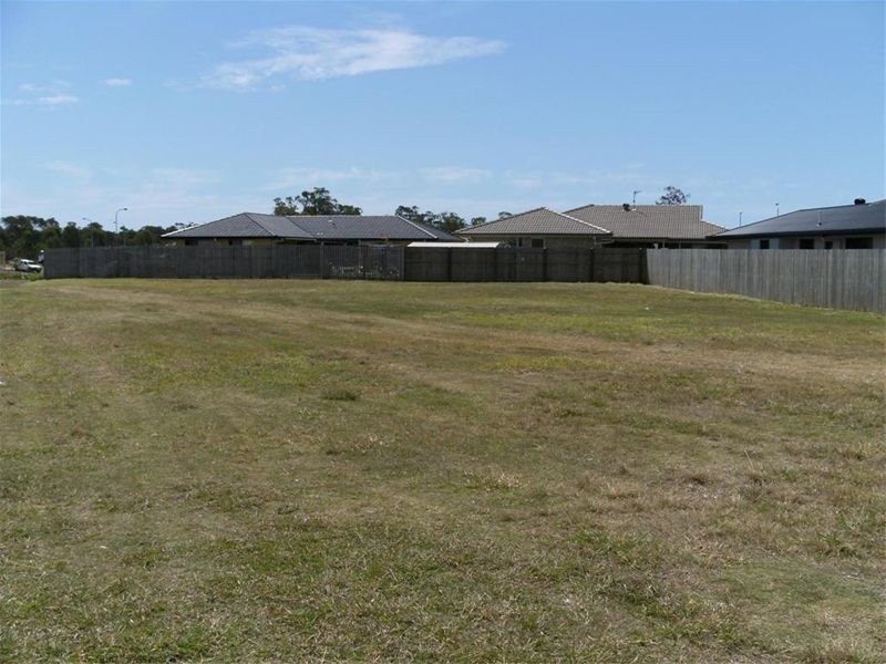 28 Anchorage Circuit, Point Vernon QLD 4655
