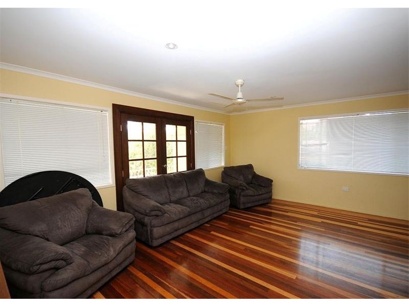 5 White Street, Point Vernon QLD 4655