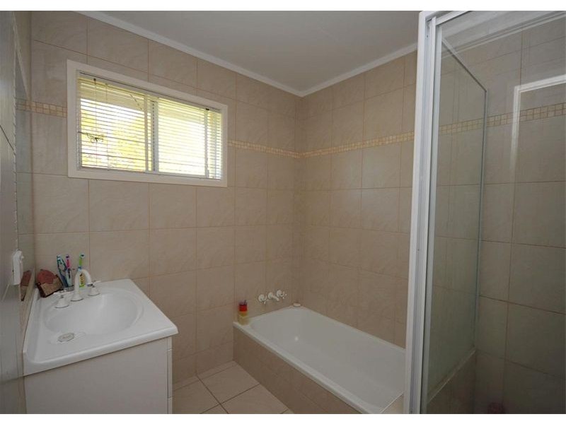 5 White Street, Point Vernon QLD 4655