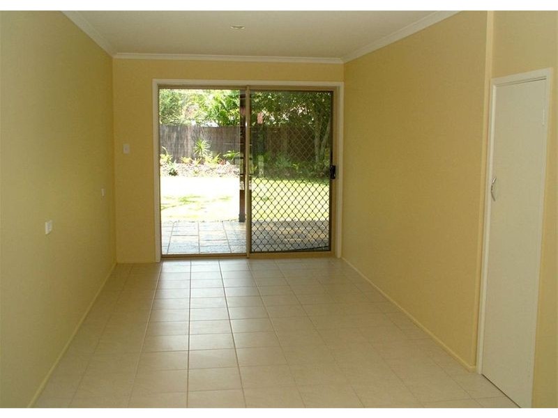5 White Street, Point Vernon QLD 4655