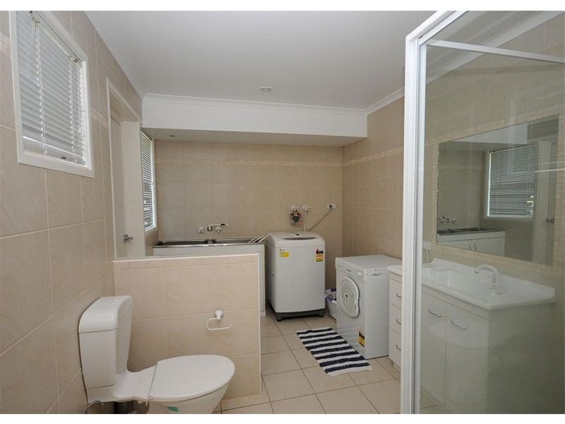 5 White Street, Point Vernon QLD 4655