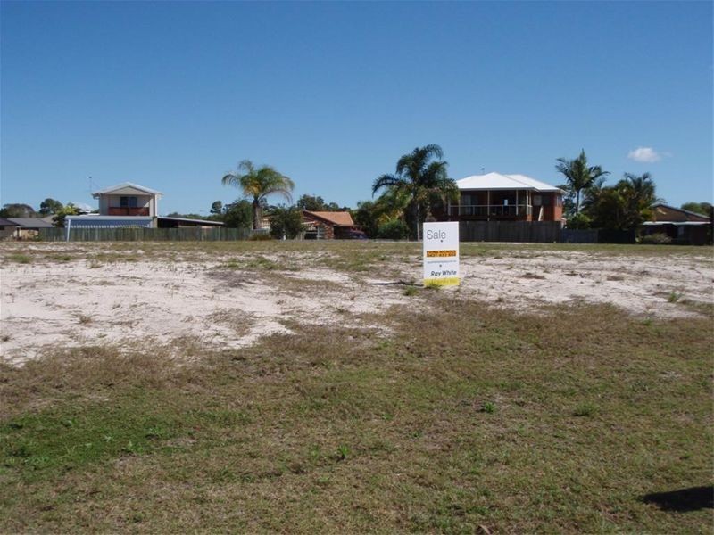 41 Beach Drive, Burrum Heads QLD 4659