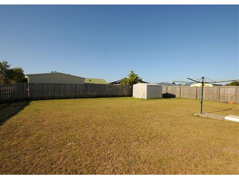 15 Wodalla Mews Drive, Point Vernon QLD 4655