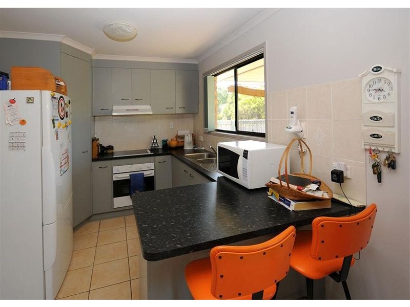 15 Wodalla Mews Drive, Point Vernon QLD 4655