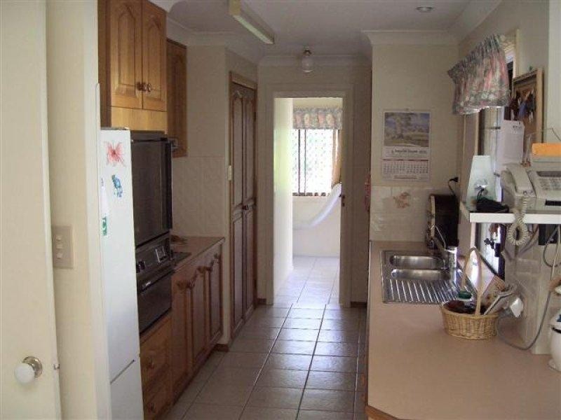 18 Mylne Court, Urangan QLD 4655