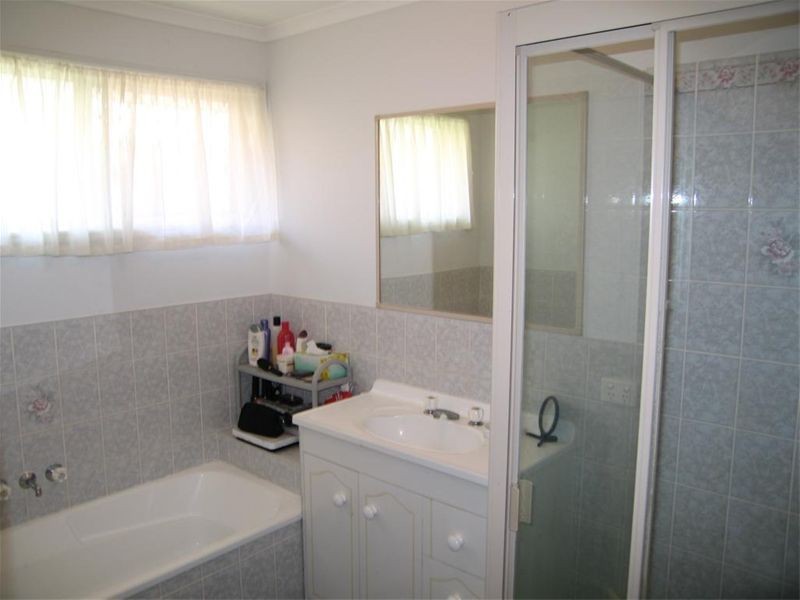 10 Dean Court, Urraween QLD 4655