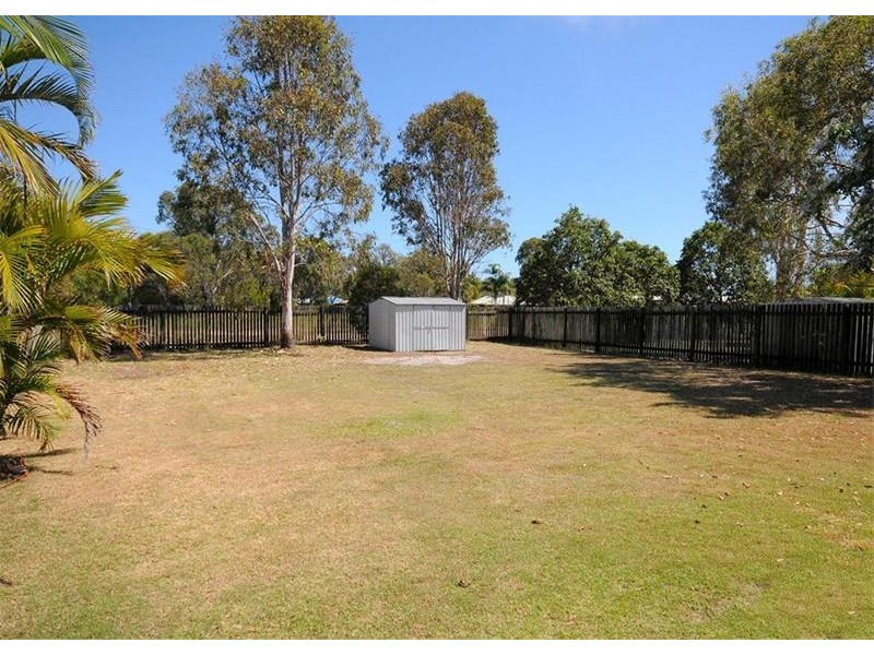 7 Hamer Drive, Urangan QLD 4655