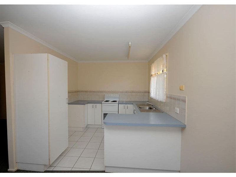 7 Hamer Drive, Urangan QLD 4655