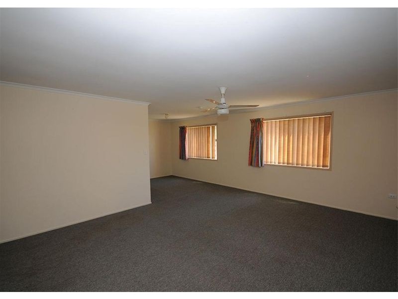 7 Hamer Drive, Urangan QLD 4655