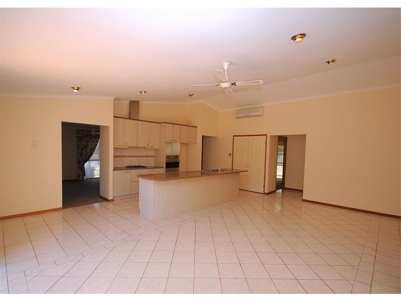 12 Boleyn Place, Torquay QLD 4655