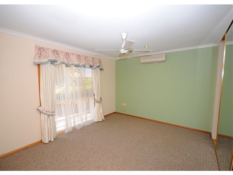 12 Boleyn Place, Torquay QLD 4655