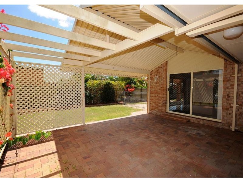 12 Boleyn Place, Torquay QLD 4655