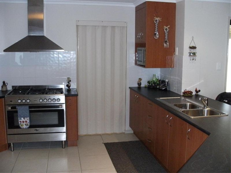 5 Rolys Road, Takura QLD 4655