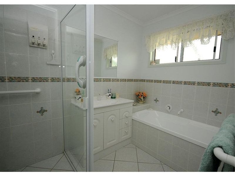 26 Jonwest Close, Torquay QLD 4655