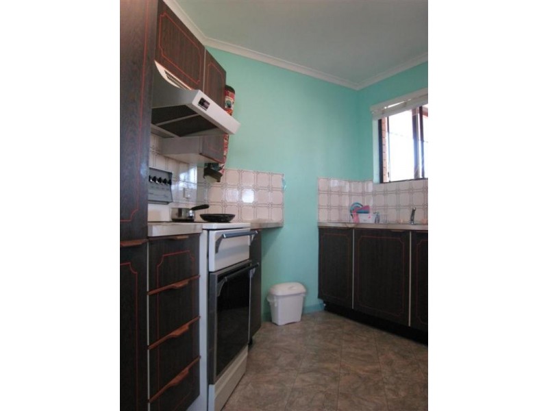 4/3 New Street, Urangan QLD 4655