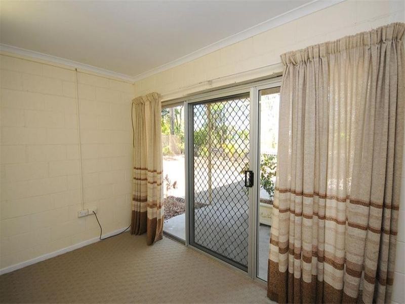 1 Kingfisher Parade, Toogoom QLD 4655