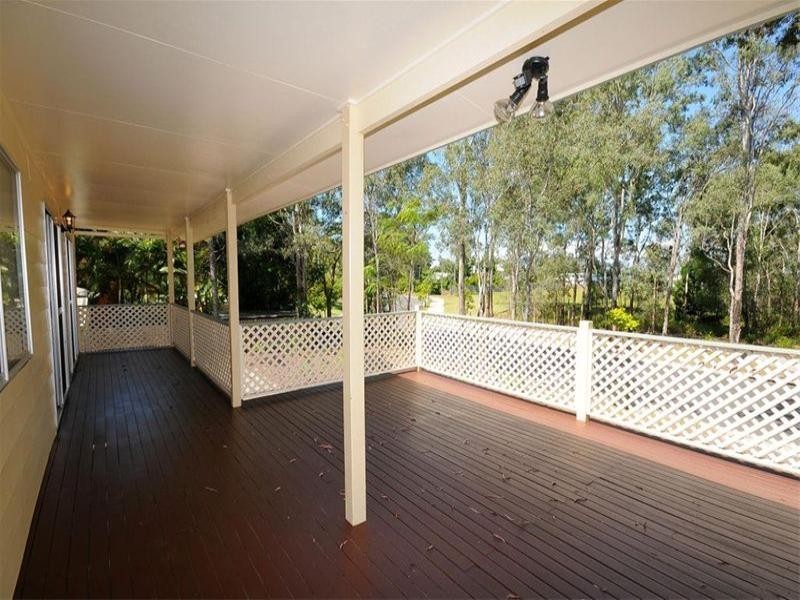 1 Kingfisher Parade, Toogoom QLD 4655
