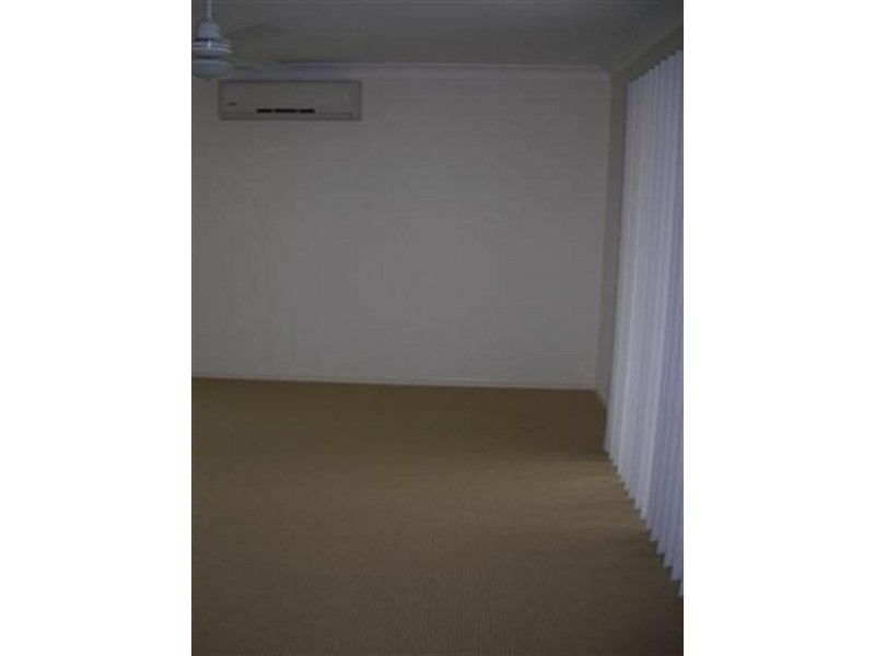 86 Endeavour Way, Eli Waters QLD 4655