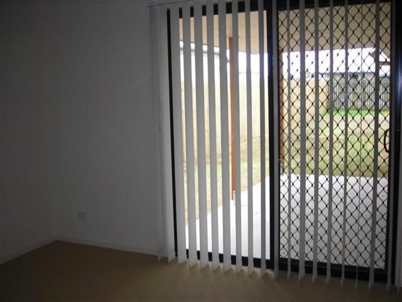 86 Endeavour Way, Eli Waters QLD 4655