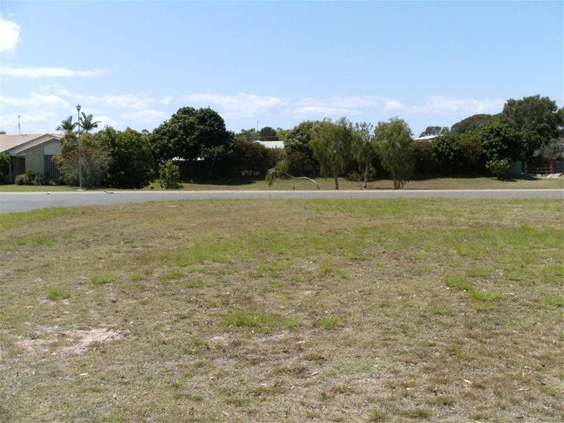 21 Merlin Drive, Urangan QLD 4655